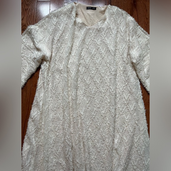 SHEIN NAJMA V-neck Bell sleeve Textured Dress - Picture 3 of 11